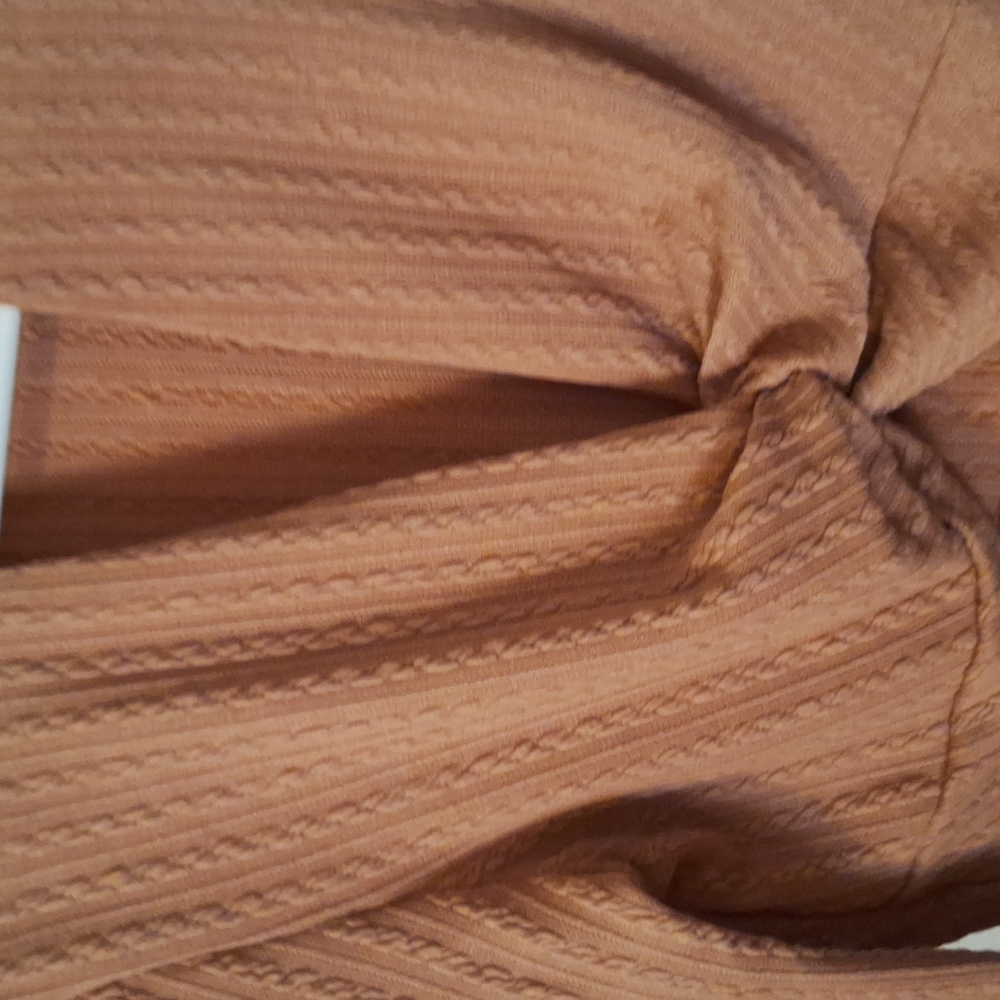 Cropped top - Picture 2 of 3